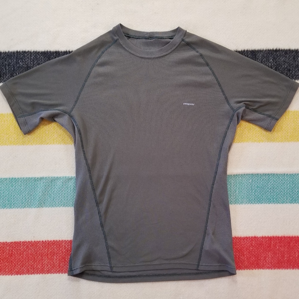 Patagonia Athletic T Shirt Mens Small
